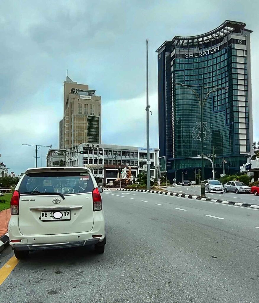 rental mobil pontianak kuching